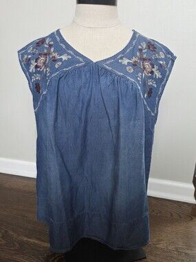 Knox Rose Blue Embroidered Chambray Sleeveless Tunic